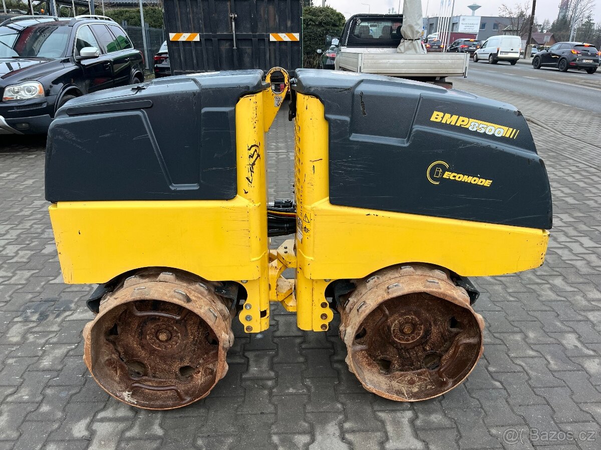 Vibrační válec Bomag BMP8500